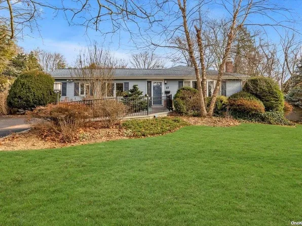 17 Clarissa Lane, East Northport, NY 11731