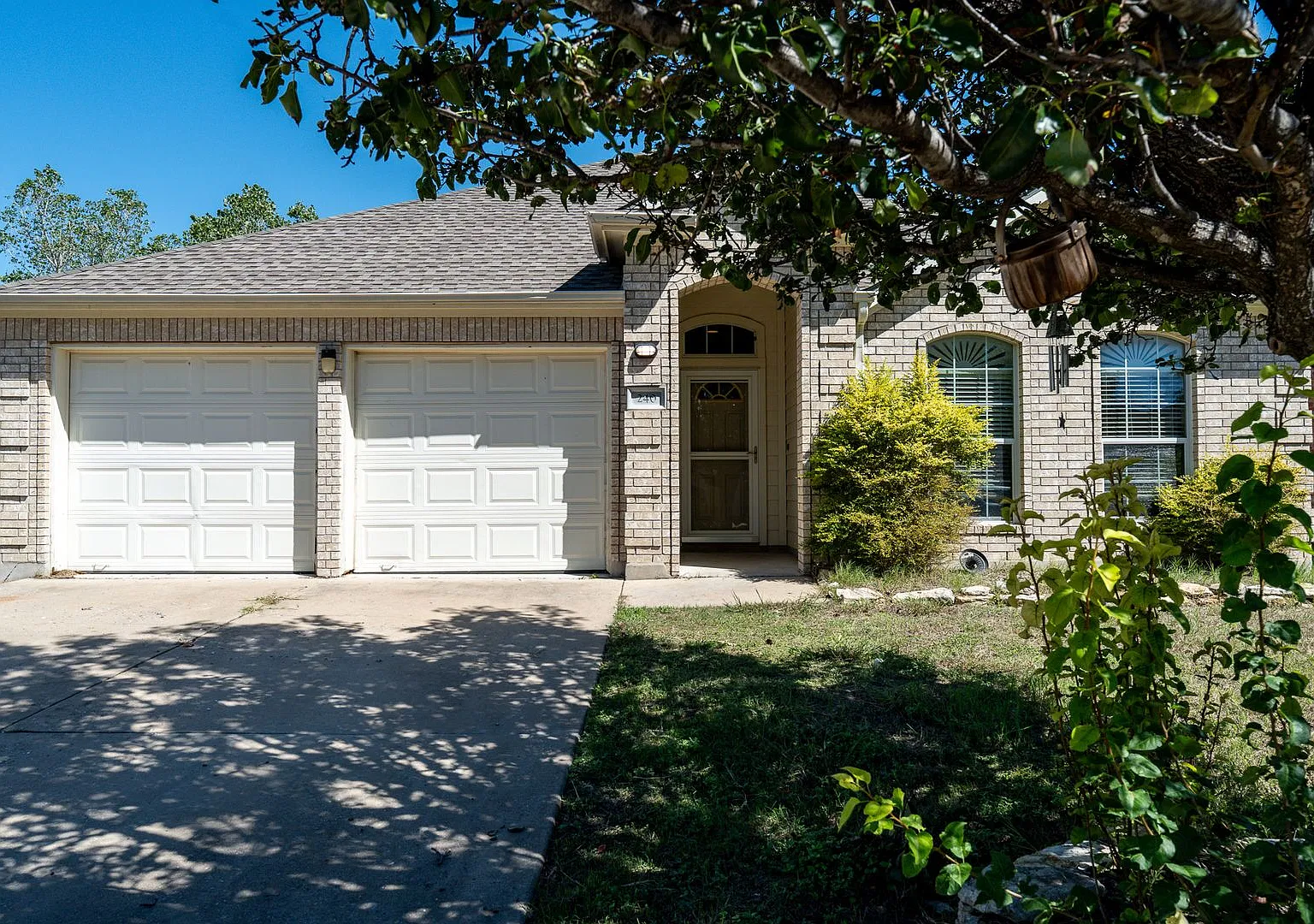 240 King Elder Ln, Leander, Texas 78641 — Photo 3