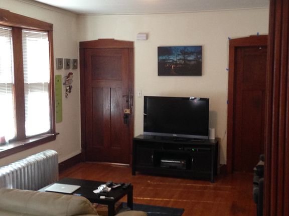 3rd image of 3549 N Damen Ave #2