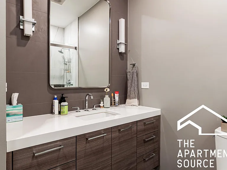 2029 W Division St #PENTHOUSE — Photo 17