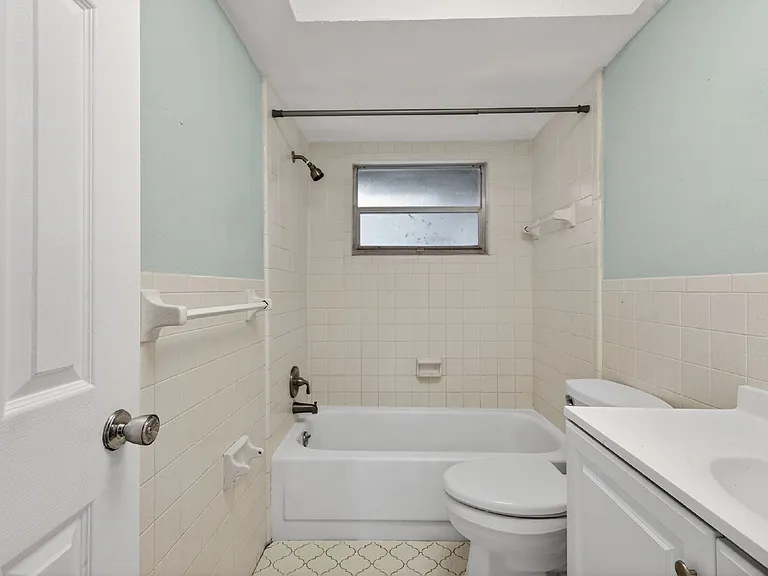 8626 Robilina Rd — Photo 34