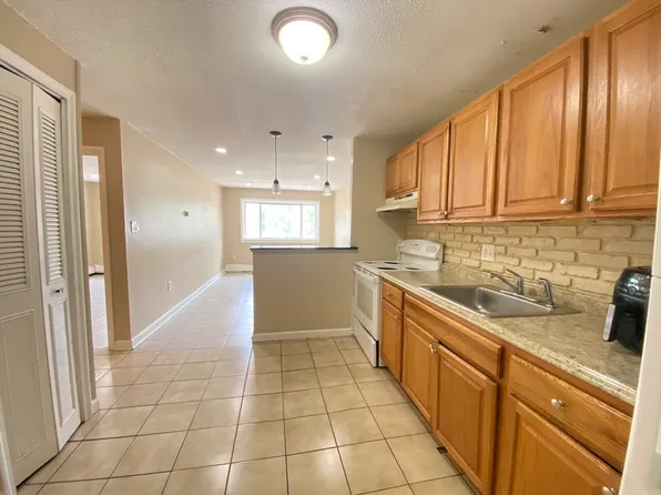 154 2nd St #103-A, Framingham, MA 01701