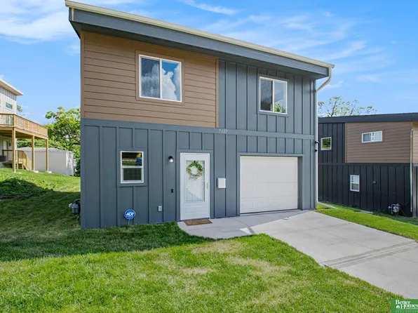 5607 Decatur St, Omaha, NE 68104