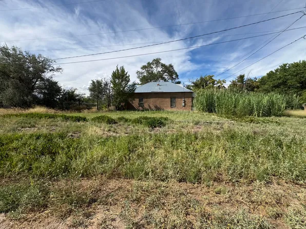 Near Church Town Loop, Tome, NM 87060