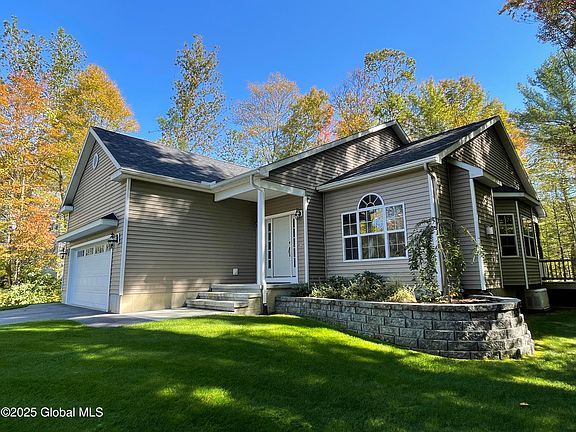 3rd image of 176 Montray Road