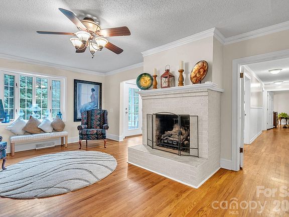 2nd image of 103 Forest Ave