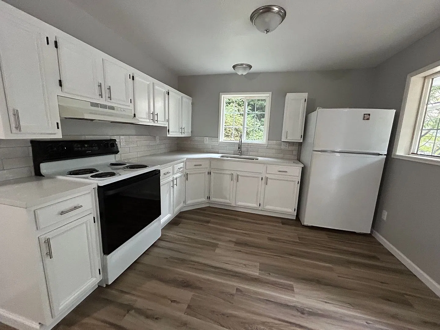 1005 Allen Dr. — Photo 4