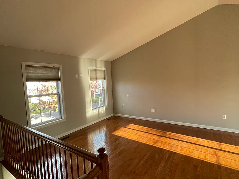 2157 Quail Run Rd — Photo 3