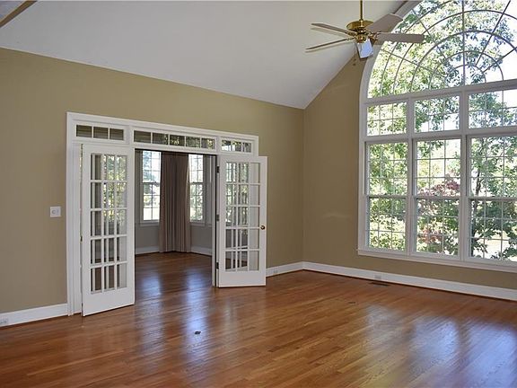 4th image of 9075 Nesbit Lakes Dr