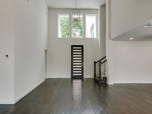 4th image of 106 Pebble Beach Dr