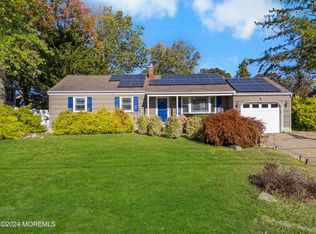 836 Royal Ln, Toms River, NJ 08753