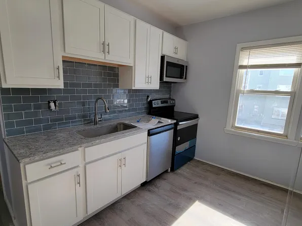 25 Merrick St #2, Worcester, MA 01609