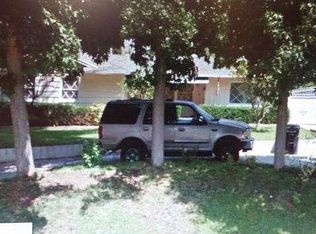 10816 Woodward Ave, Sunland, CA 91040