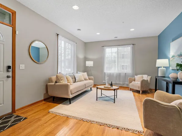 19641 Escalade Way #1001, Farmington, MN 55024