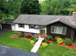 111 W Falls Rd, West Falls, NY 14170