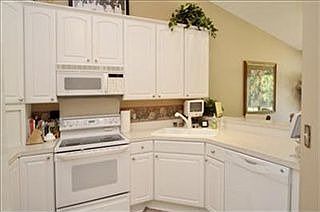 5th image of 8761 Courtland Dr NE