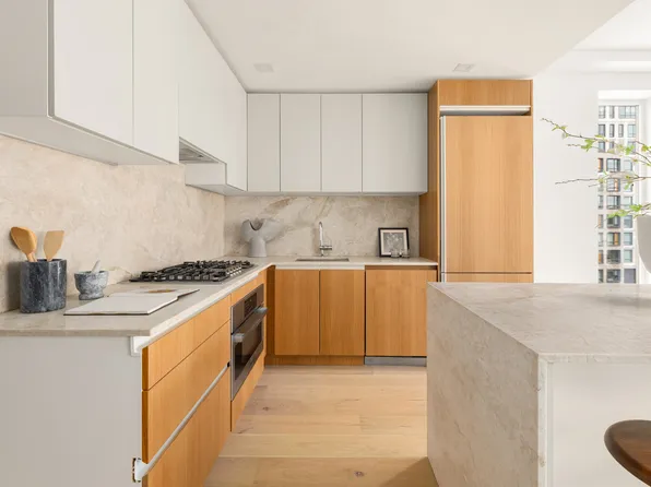 684 Dean Street image 2 of 14