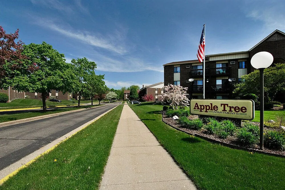 Apple Tree Apartments — Photo 1