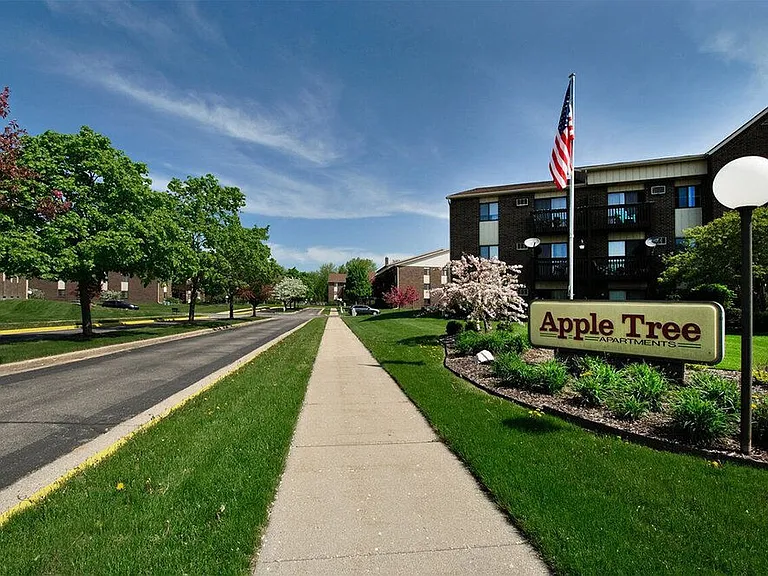 Apple Tree Apartments — Photo 11