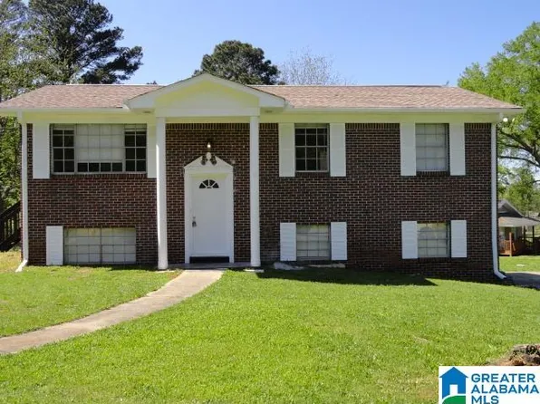 5800 Longview Dr, Adamsville, AL 35005