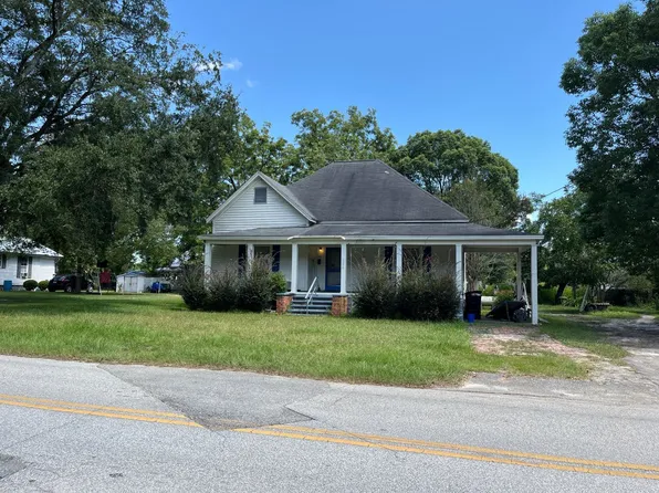 518 4th St NE, Cairo, GA 39828