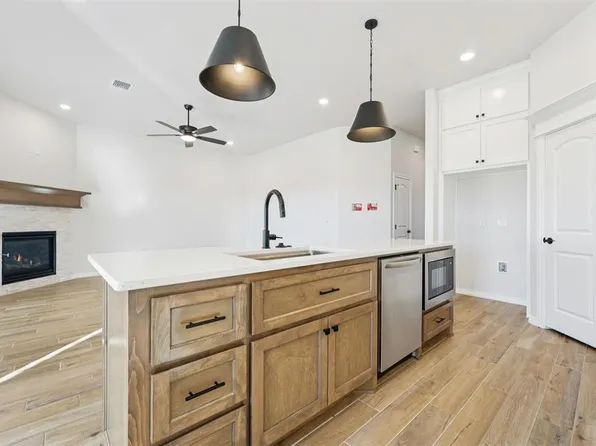 2300 NW 170th St, Edmond, OK 73012