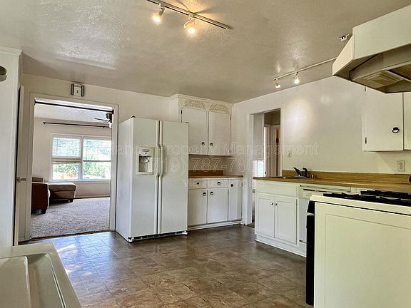 5th image of 1804 Fenmoor Pl