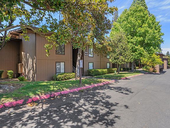 2nd image of 2474 Larkspur Ln APT 370