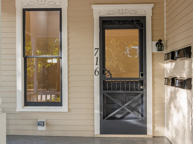 716 W Maxwell St #1 — Photo 15