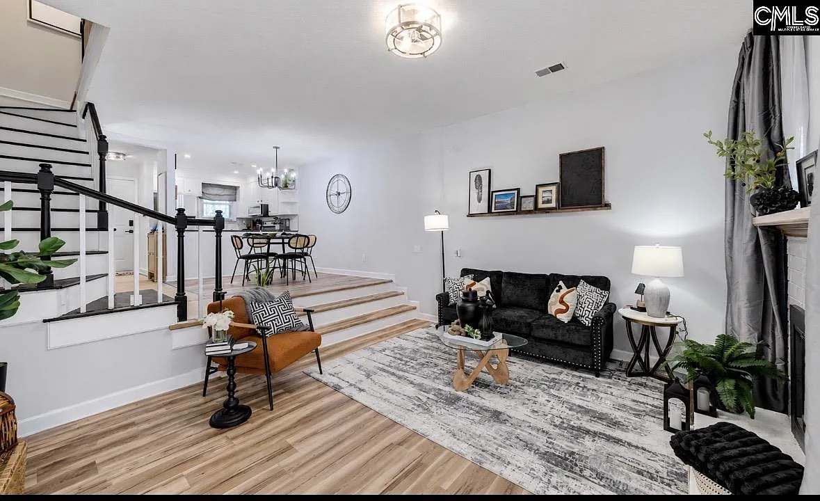 2 bed, 1106 sqft, $2,300 — Photo 2