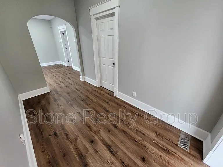 1417 S 19th St — Photo 3