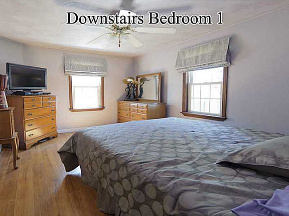 5th image of 264 Larch St