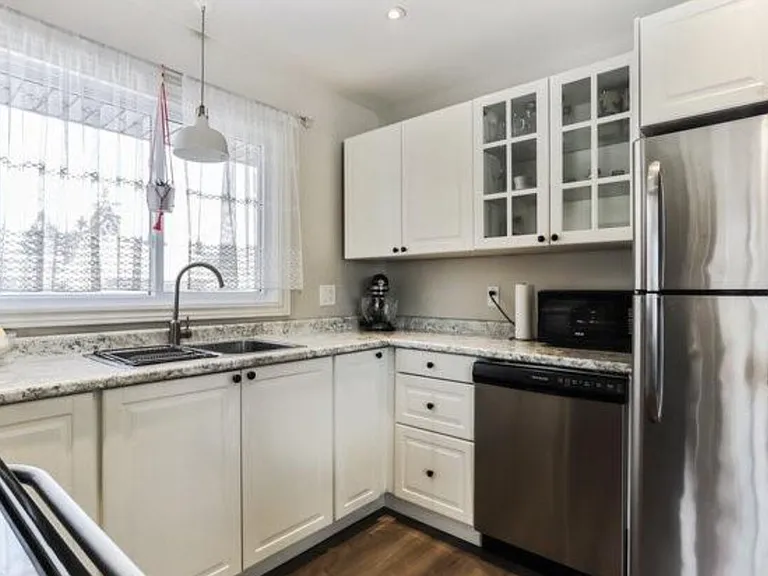 105 Harold Ave #1 — Photo 14