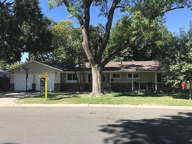 1st image of 211 Buena Vista Dr