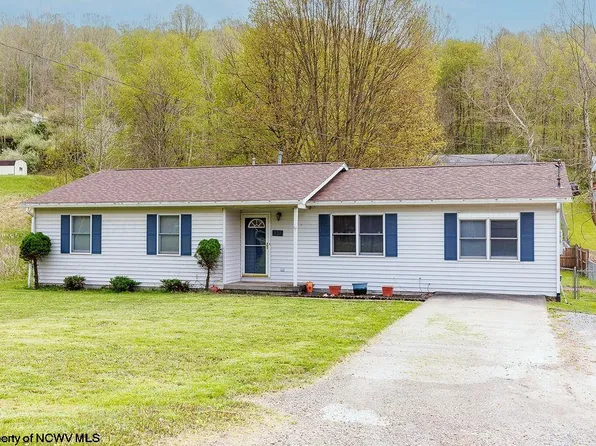 232 Front St, Lost Creek, WV 26385