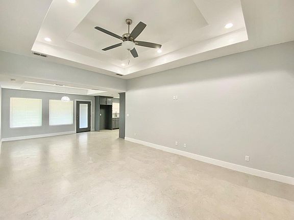 2nd image of 7190 Lago Vista Blvd
