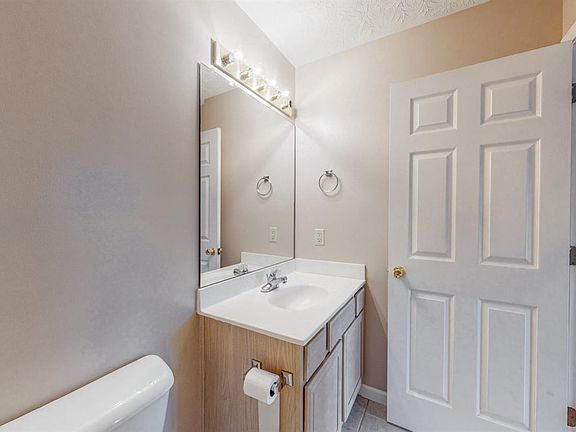 4th image of 3692 Arbor Dr APT 8