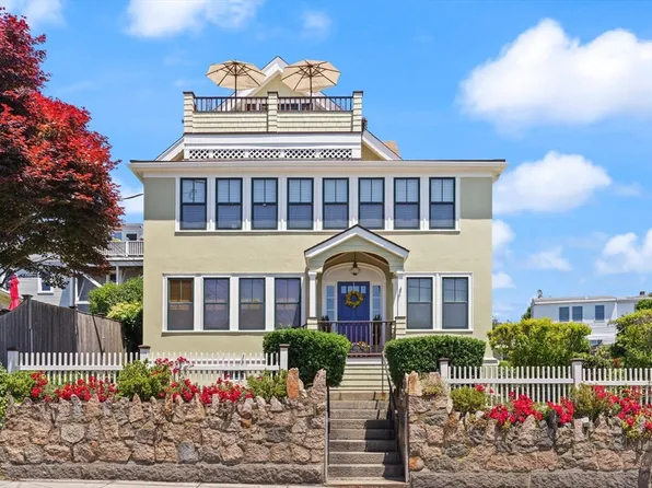 150 Prospect St APT 3, Gloucester, MA 01930