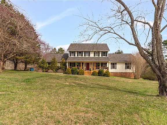 2nd image of 5315 Winterset Dr