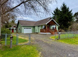 670 Island Cir SE, Ocean Shores, WA