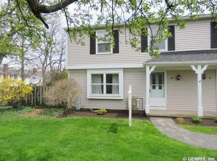 79 Springwood Dr, Webster, NY 14580