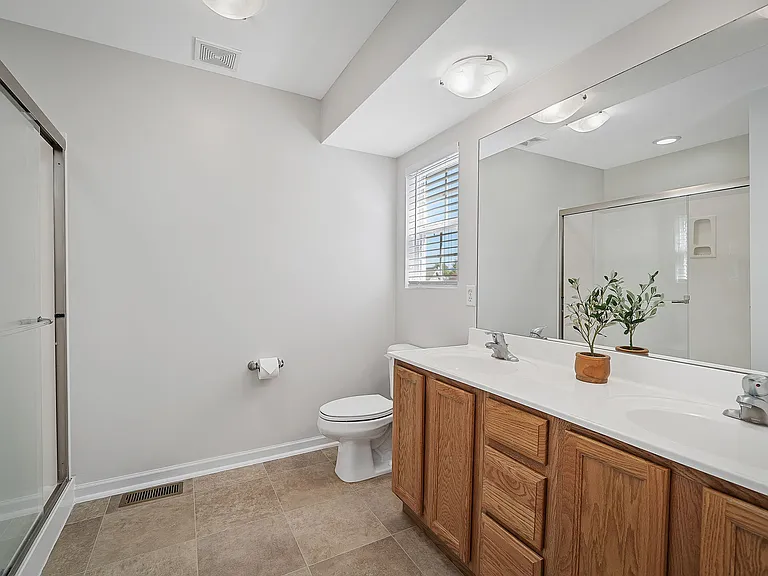 175 Shadow Pointe Dr — Photo 15