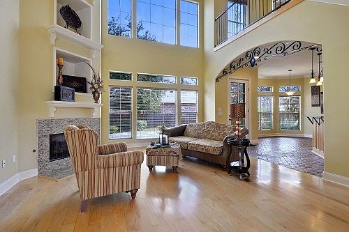 3rd image of 13624 Lakeway Dr