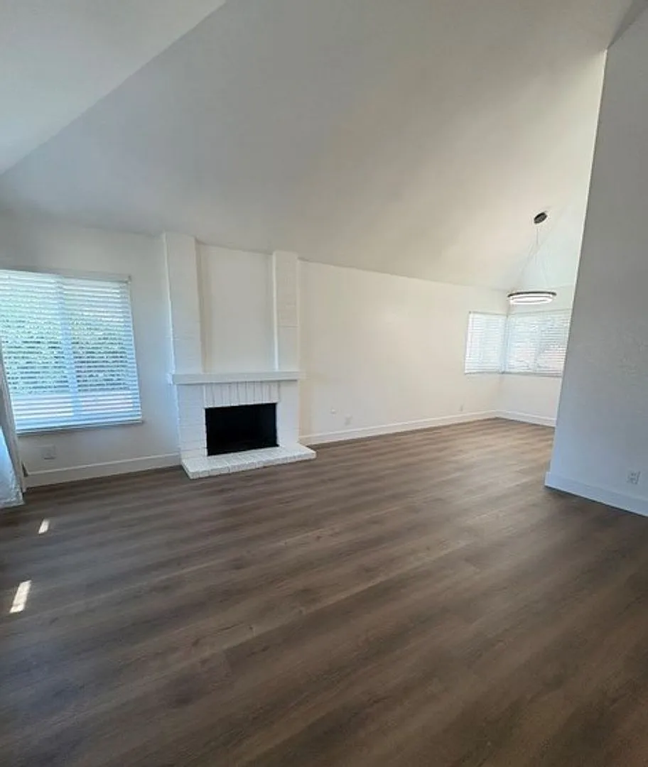 Bright And Spacious 4 Bedroom Home In The City Of Walnut, Ca — Photo 4