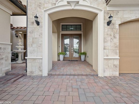 5th image of 12025 Lake Trail Ln
