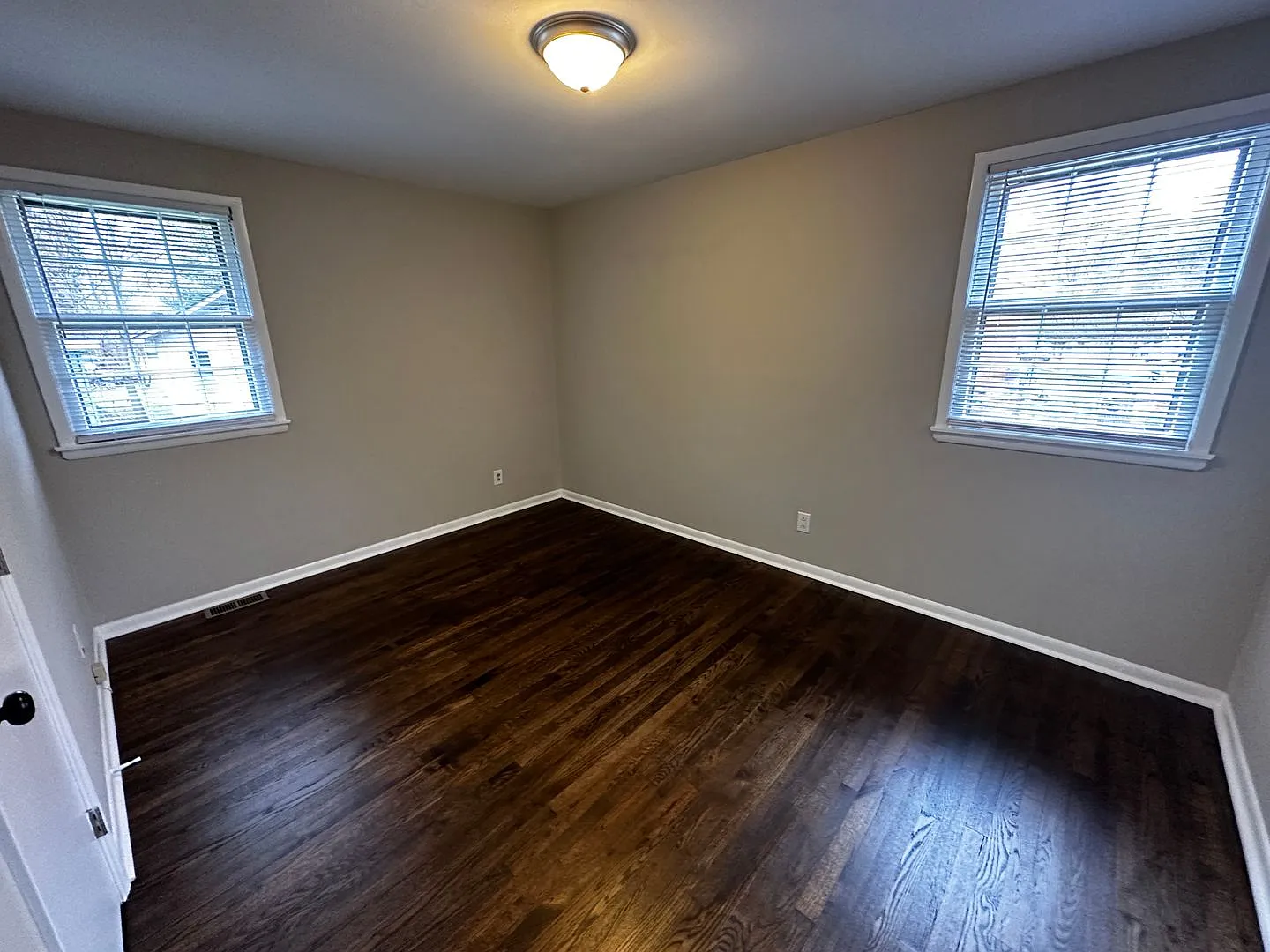 Darling Renovated 3 Bedroom Ranch in Convenient Location! — Photo 4