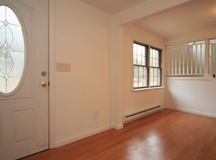 3 Shadblow Trl, Sandy Hook, CT 06482