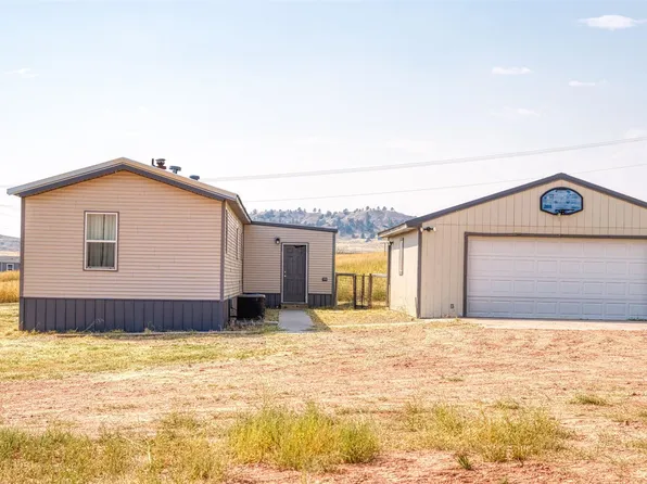 26 Melvin St, Rozet, WY 82727