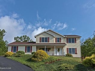 15 Rebel Hill Rd, Mountain Top, PA 18707