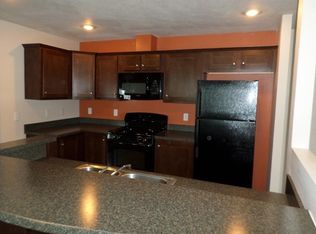 1818 Magnolia Blvd, Monroe, MI 48161